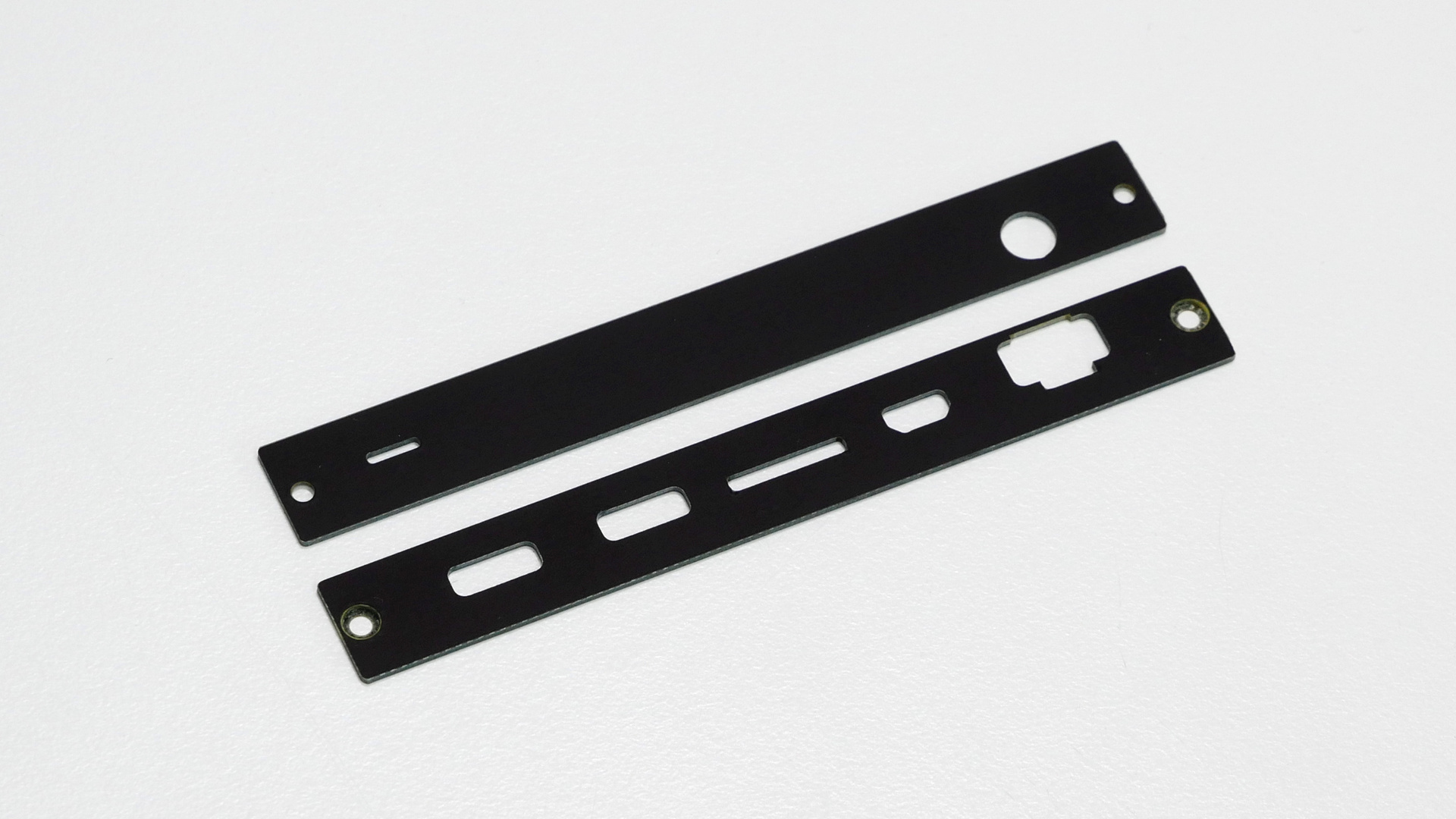 2 pairs of steel port covers for MNT Pocket Reform