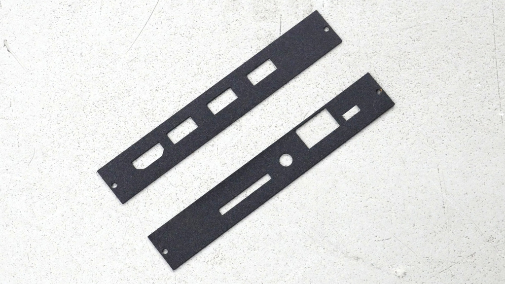 MNT Reform Steel Port Covers in black - overview