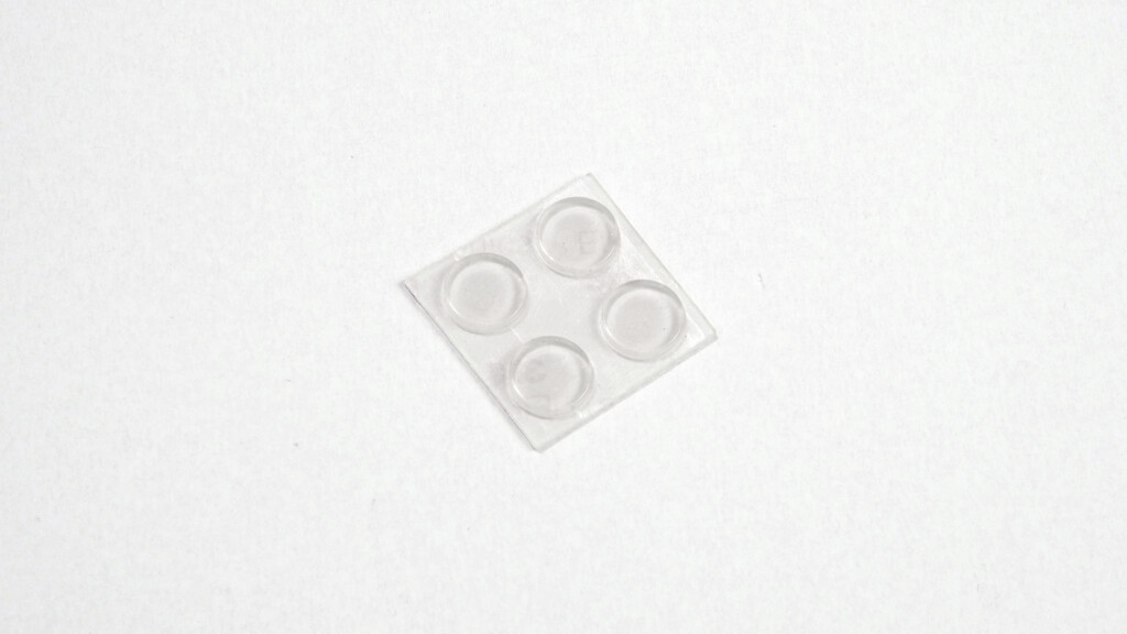 4x rubber feet (clear)